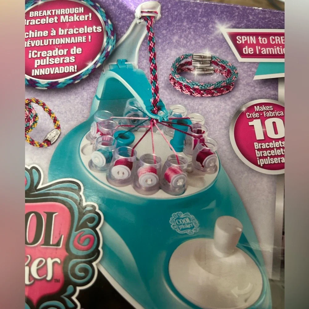 Cool Maker Kumi Creator Breakthrough Bracelet Maker. Never Used. Has all parts. - Picture 3 of 11